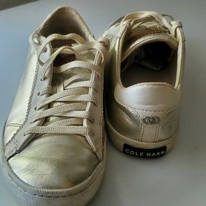 Cole Haan Gold Snaker Size 6